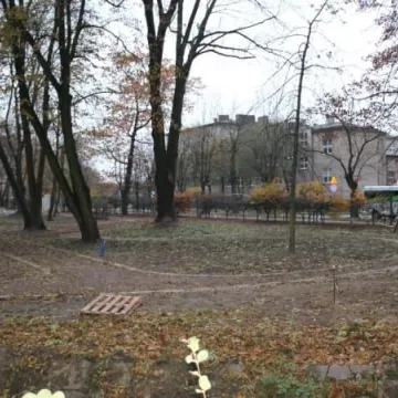 Rewaloryzacja parku Świętojańskiego. Ile już  zrobiono?