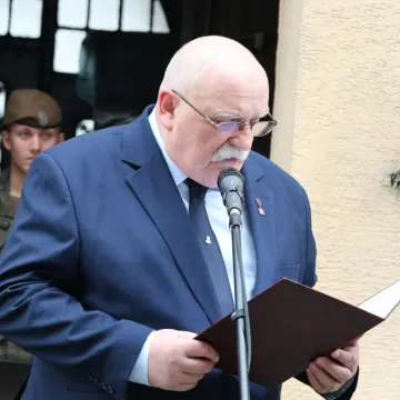 W Radomsku oddano hołd bohaterom. Był apel i salwa honorowa