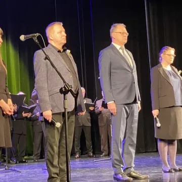 Koncert „Radomsko dla Ukrainy” w MDK w Radomsku