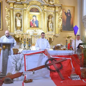 W Przedborzu upamiętniono ofiary katastrofy smoleńskiej