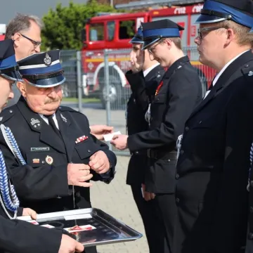Druhowie z OSP Stobiecko Miejskie bogatsi o nowy wóz