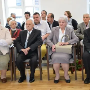 8 par obchodziło Złote Gody