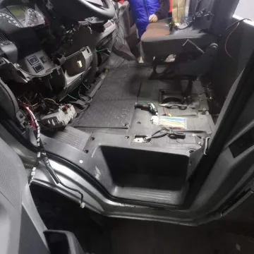 Nowy samochód w OSP w Pławnie. Strażacy złożyli go z dwóch pojazdów