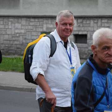 Podróż wiary. Pielgrzymi z Radomska w drodze na Jasną Górę