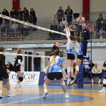 Wygrana po tie-breaku. Volley Radomsko-Volley Opoczno 3:2