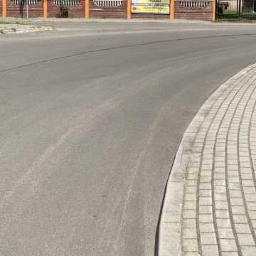 Droga w gminie Gomunice już po przebudowie. Są wnioski o kolejne dofinansowania drogowych inwestycji