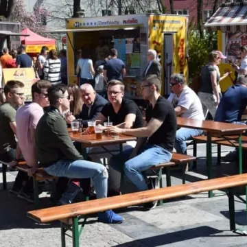 Dzień drugi z food truckami