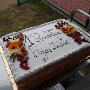 Smaki Kowalowca z rocznicą otwarcia placu zabaw