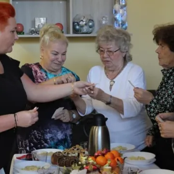 Wigilijne wieczerze seniorów z Radomska