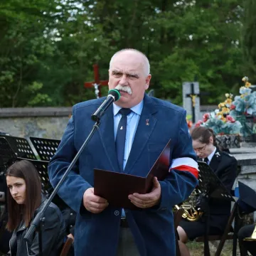 W Bąkowej Górze upamiętniono zamordowanych żołnierzy KWP