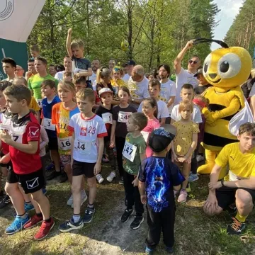 W Gomunicach poszli i pobiegli dla pszczół