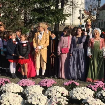 Happening Teatru Źródło „Z Niepodległą w sercu”