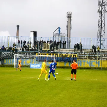 Lider nie zawiódł. RKS pewnie wygrywa z Omegą Kleszczów