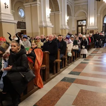 Orszak Trzech Króli 2023 w Radomsku