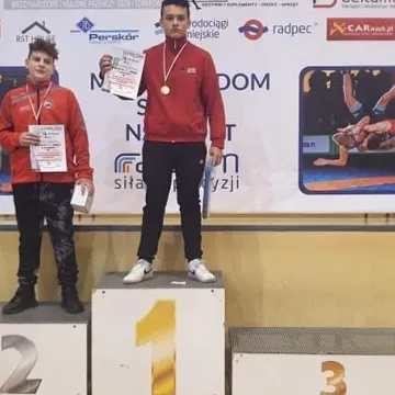 Zapaśnicy ZKS Radomsko startowali w Pabianicach i Radomiu