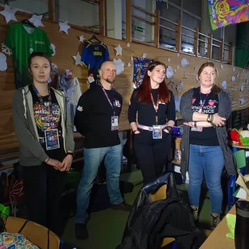 WOŚP 2023: W Gomunicach kwestuje m.in. wąż oraz legwan Stefan