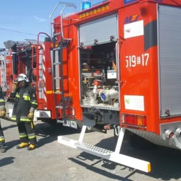 Pożar dachu w Stobiecku Szlacheckim