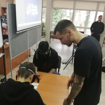 Program profilaktyczny w „Mechaniku”: Nie Bądź Dzbanem Drogowym