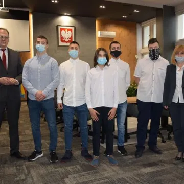 Młodzi zawodnicy z Radomska odebrali stypendia sportowe