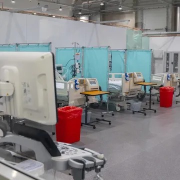 W Łodzi uruchomiono szpital tymczasowy dla chorych na COVID-19