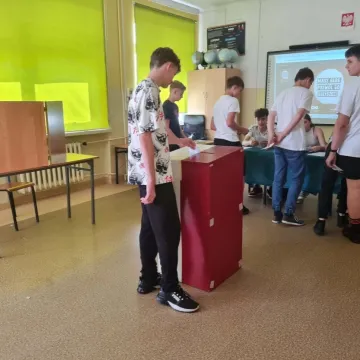 Praktyczny wymiar edukacji obywatelskiej w Dobryszycach