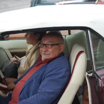 Maluchy, Łady i Cadillaki - wystawa samochodów przed Muzeum Regionalnym w Radomsku