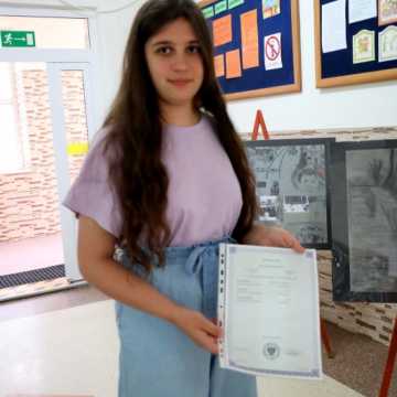 Nadia Strzebiecka egzamin ósmoklasisty zdała na 100 procent!