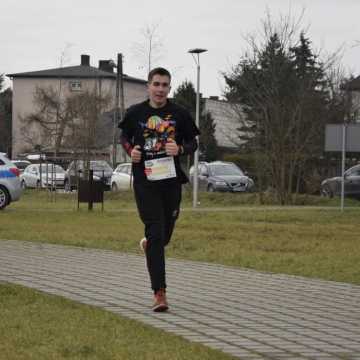 [WIDEO] Glinianki parkRUN w Radomsku. Bieg dla zdrowia i WOŚP 2025