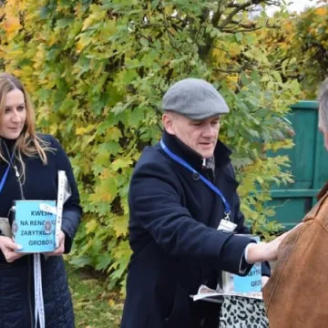 Kwesta na radomszczańskich cmentarzach