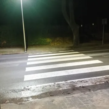 Doświetlono kolejne przejście dla pieszych w Radomsku
