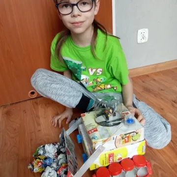 Konkurs plastyczny „Coś z niczego” w PSP 4 w Radomsku