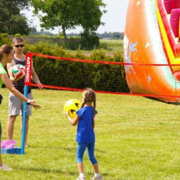 Siatkarski piknik rodzinny w Kietlinie