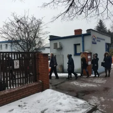 Alarm bombowy w radomszczańskiej skarbówce