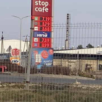 Kierowcy nie mają lekko. Ceny paliw znów w górę