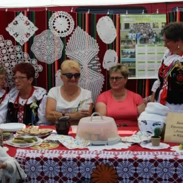 W podzięce Bogu za plony. Dożynki w Wielgomłynach