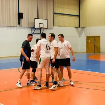 Wyniki 1. kolejki Amatorskiej Ligi Siatkówki 