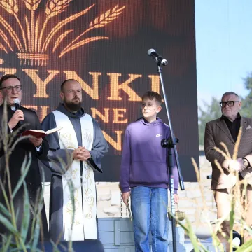 Lokalne tradycje w centrum uwagi podczas święta ziemniaka w Dmeninie