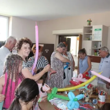 Piknik integracyjny dzieci i seniorów RUTW SAN