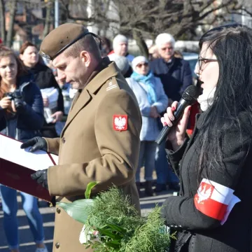 Cześć i chwała bohaterom!