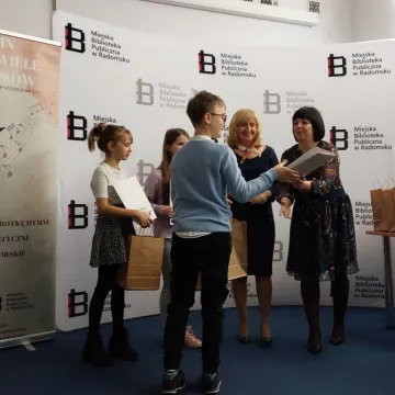 Rozstrzygnięto konkurs „Na nową zwrotkę hymnu”