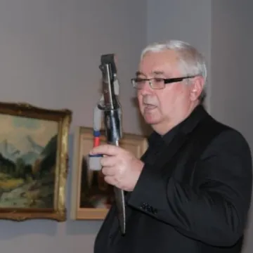 O temblakach broni białej