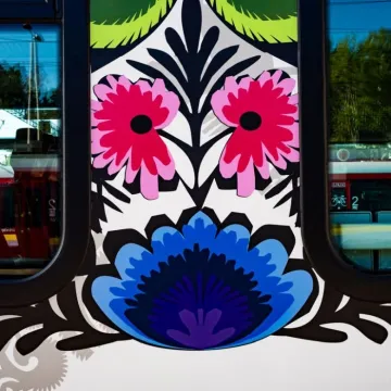 Folkowy pociąg ŁKA „Dziesięciolatek”