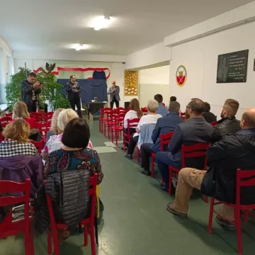 Marcin Wodo promował książkę „Ciemne plamy w Radomsku”