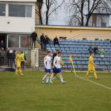 RKS Radomsko remisuje z Bronią Radom 1:1
