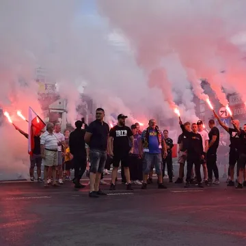 Pamiętają o bohaterach. Kibice RKS Radomsko uczcili godzinę „W”