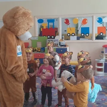 „Marzenia się spełniają”. Przedszkolaki z PP nr 9 obchodziły Światowy Dzień Pluszowego Misia