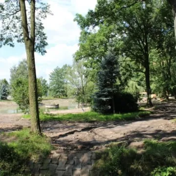 Postęp prac rewaloryzacyjnych w parku Świętojańskim [zdjęcia i film]