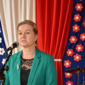 Maturzyści już ze świadectwami!