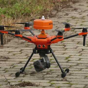 [WIDEO] Antysmogowy dron przygotowuje się do pracy w Radomsku