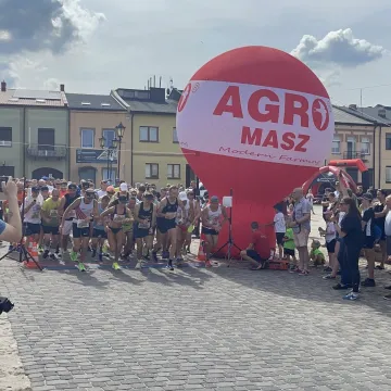 [WIDEO] To już 6. Przedborska DYCHA. Z roku na rok coraz więcej biegaczy